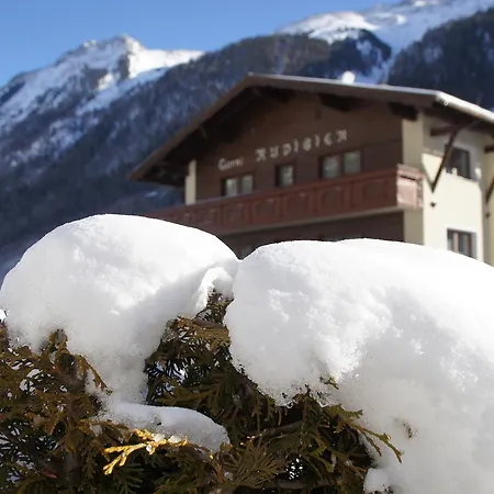 招待所 Garni Rudigier 3*