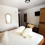 بيت ضيافة Garni Rudigier 3*